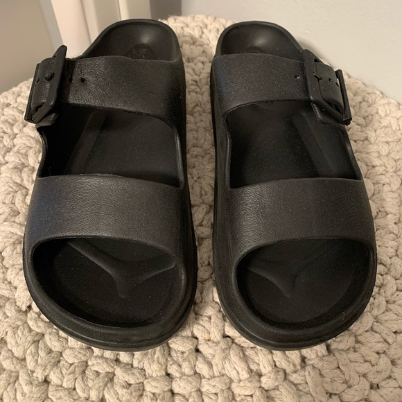 stradivarius Shoes - Flat rubberised sandals